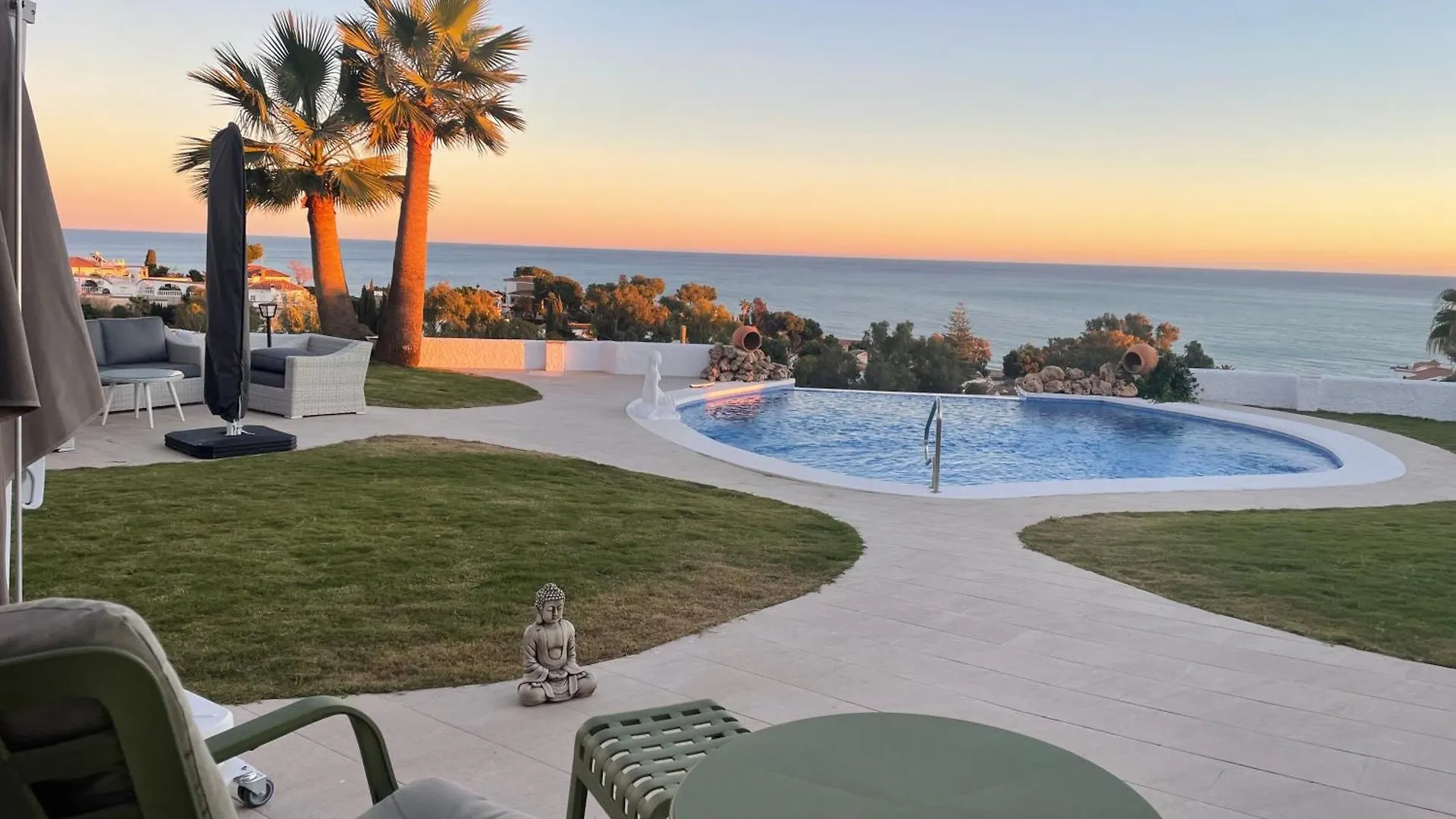Villa Vistas Al Mar Benajarafe Spanien
